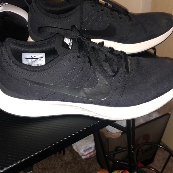 Nike Shoes - Picture 2 of 3